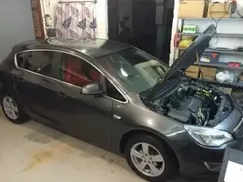OPEL ASTRA J 2011
